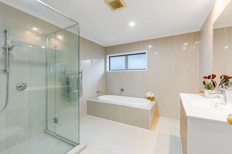 124 Kyle Road Greenhithe_18