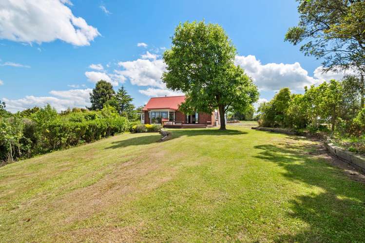 203 Fergusson Road Halcombe_29