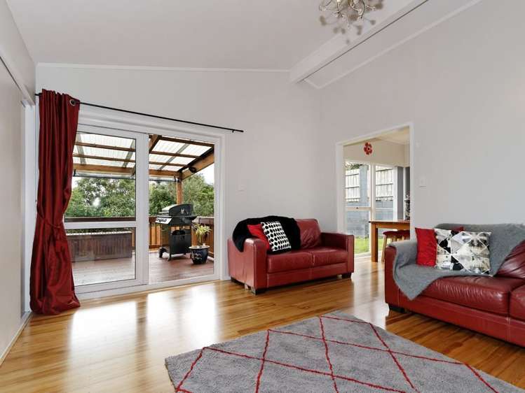 22 Sunnylaw Place Glen Eden_11