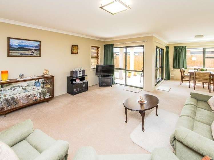 27 Gilligan Close College Estate_1