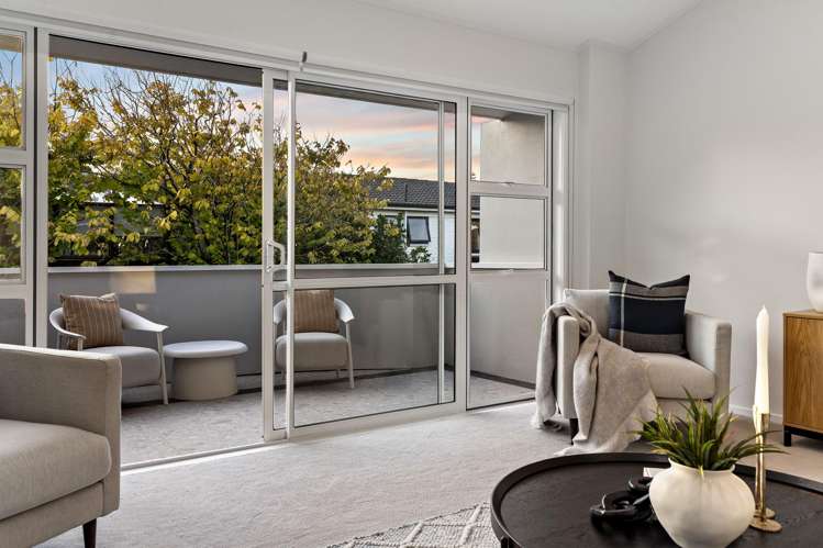 1/2 Milford Park Place_3