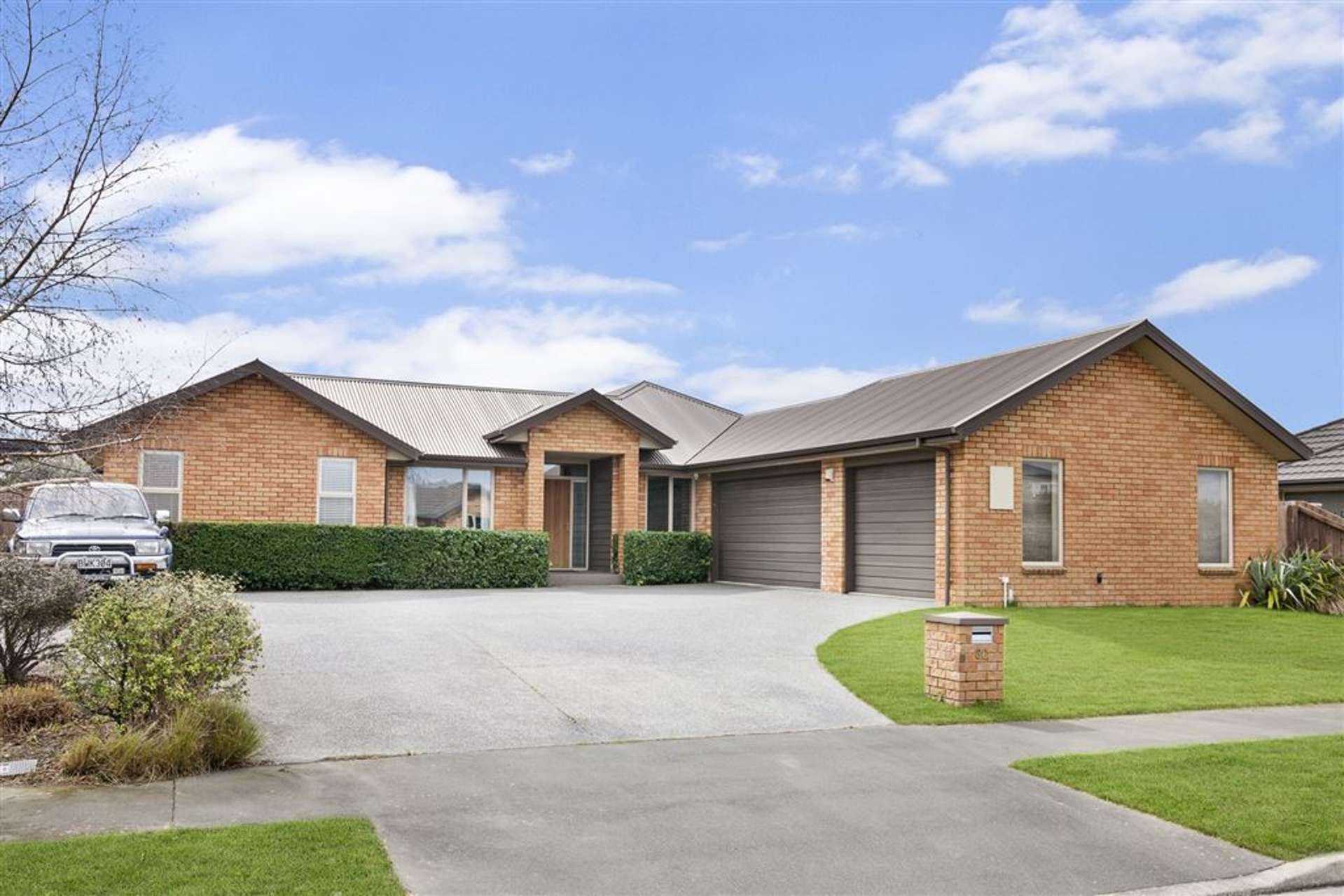 36 Eaglesome Avenue Aidanfield Christchurch City Houses for Sale