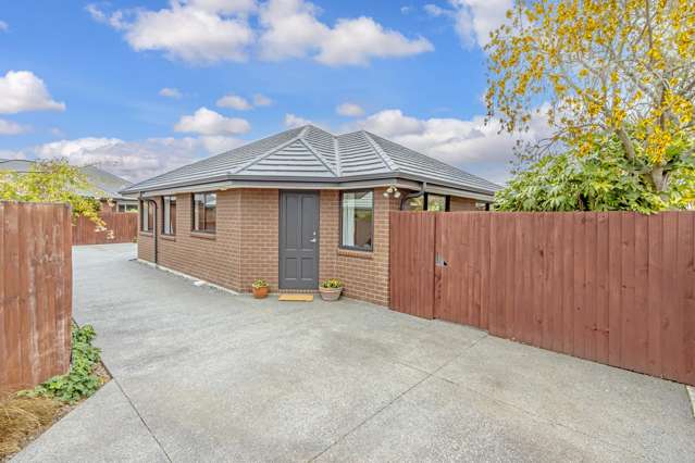 10b Sutton Place Dallington_3