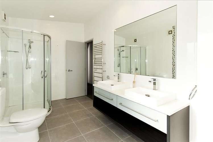 63 Seaview Road Castor Bay_19