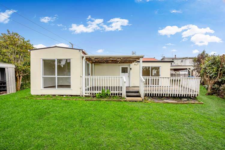 57A Methuen Road New Windsor_10