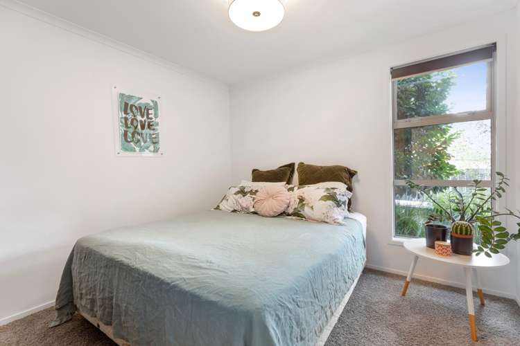 227 Lakes Boulevard Pyes Pa_20