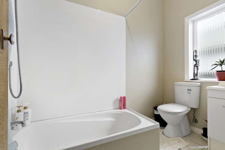 21 Aparima Avenue Miramar_6