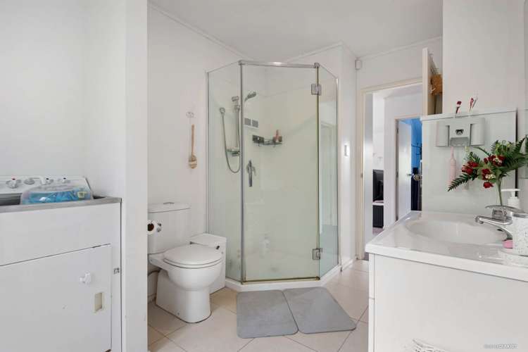 7a Tirimoana Road Te Atatu South_5