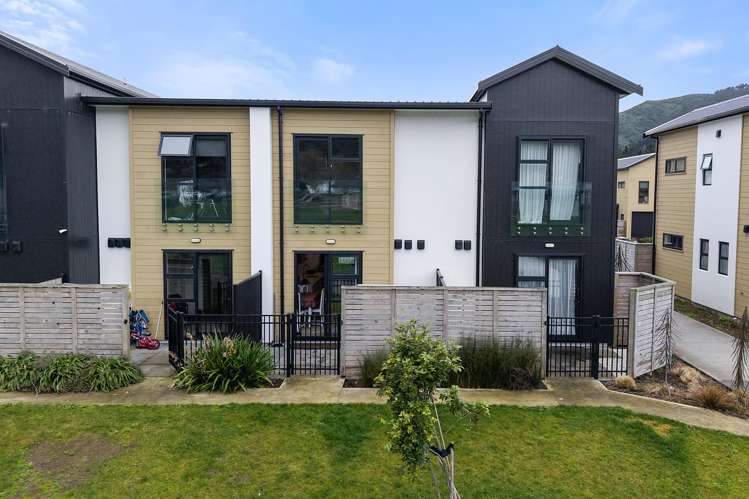 33 Te Ara O Papatahi Wainuiomata_15