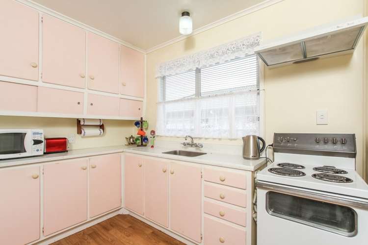 2/7 Willerton Avenue New Lynn_5