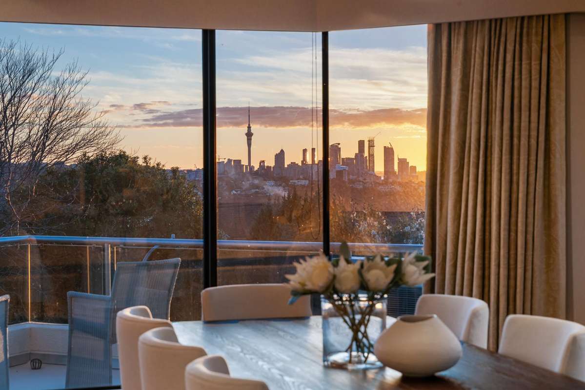 3/10 Sudeley Street_0
