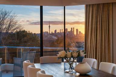 3/10 Sudeley Street_1