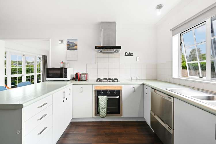 38 Cherrywood Street Pukete_7