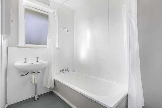 3 Lincoln Grove Cannons Creek_3
