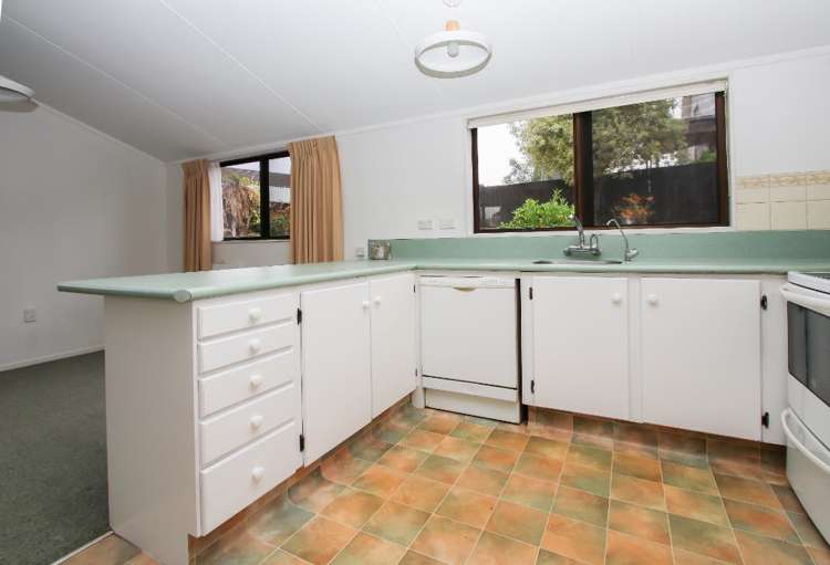 50 Shakespeare Street 11373_10