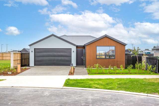 Modern Family Home – Move In Ready