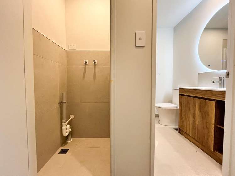 12/9 Aeroview Drive 1603_10