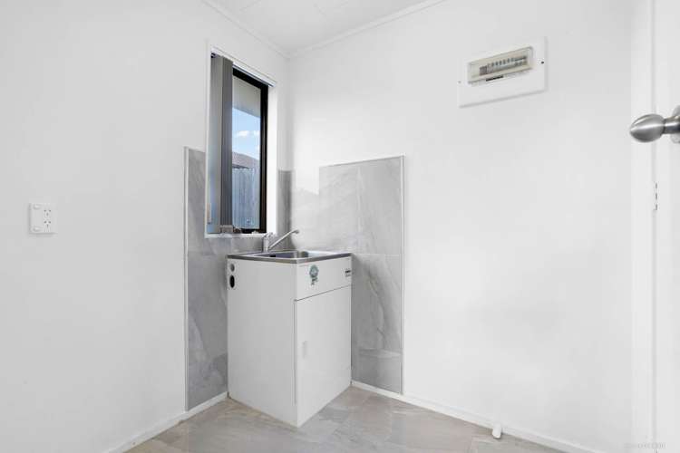 26 Glen Close Glen Eden_12