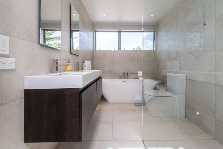 42 Renata Crescent Te Atatu Peninsula_20