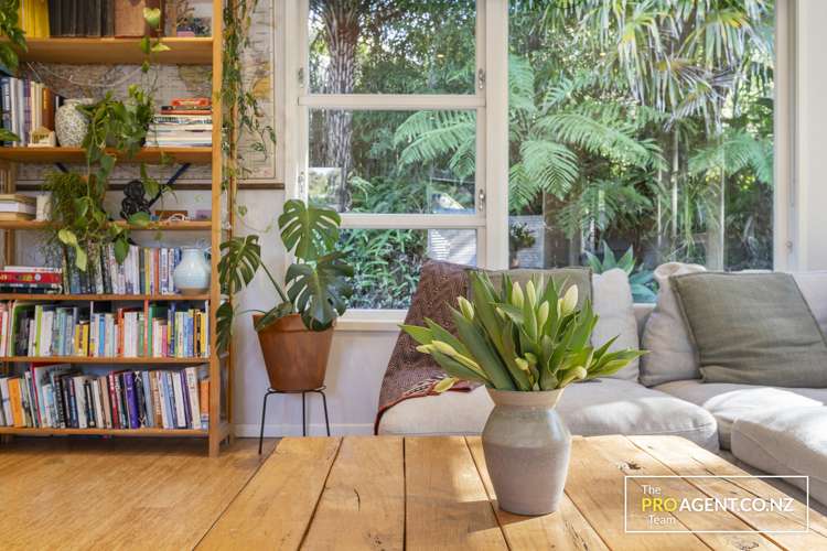 146 Woodlands Park Road Titirangi_6