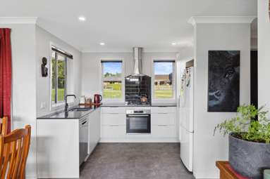 69 Cobham Drive_3