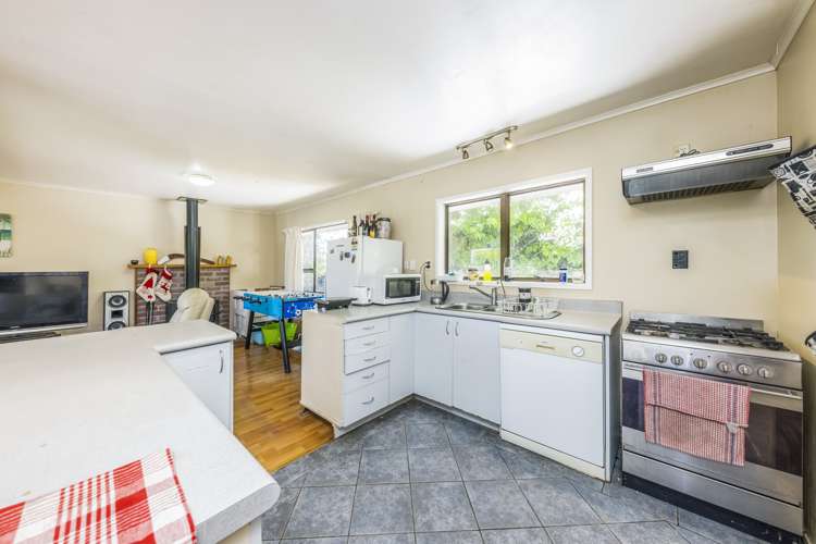 3 Compass Place Te Atatu Peninsula_9