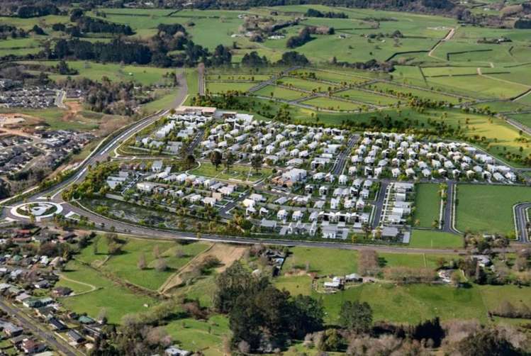 Lot 18 3 Halo Green_1