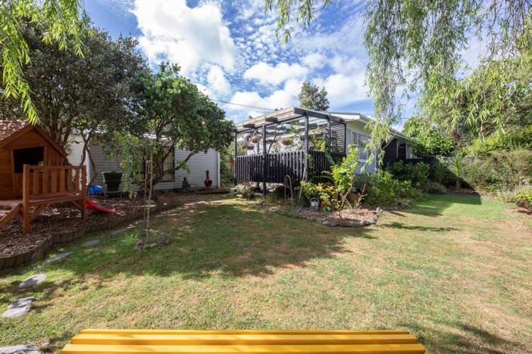 1/2 Earl Road Titirangi_7