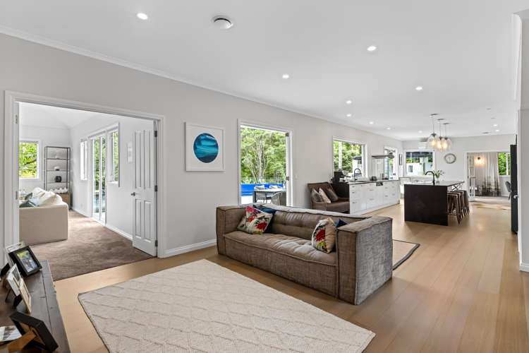 45 Hardens Lane Paremoremo_13