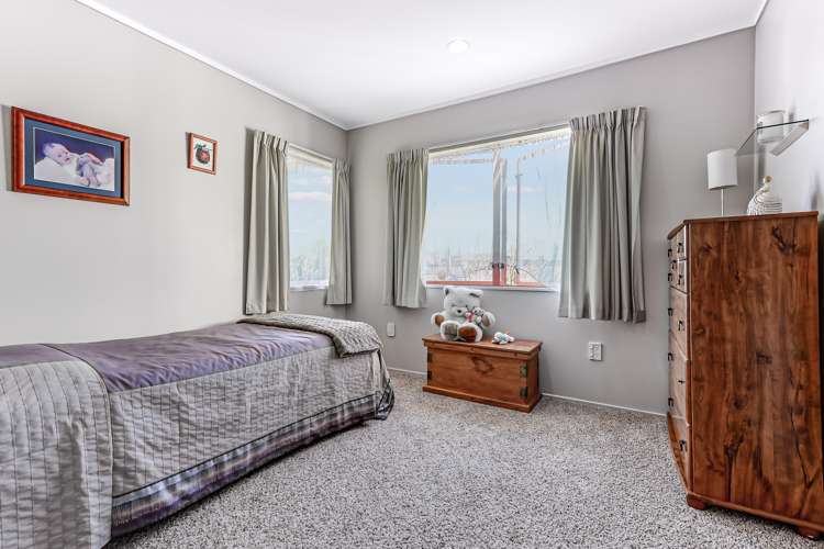 18 Moreland Avenue Pukete_13