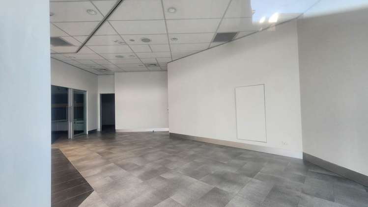 320 Broadway Newmarket_2