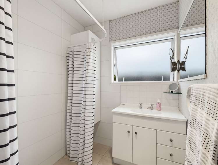12 Raekura Place Redcliffs_16