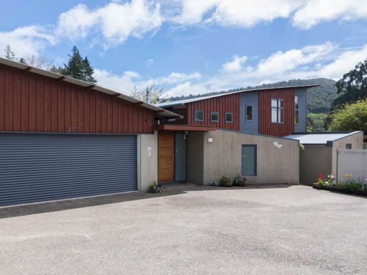 26 Edward Payton Grove Pukehangi_19