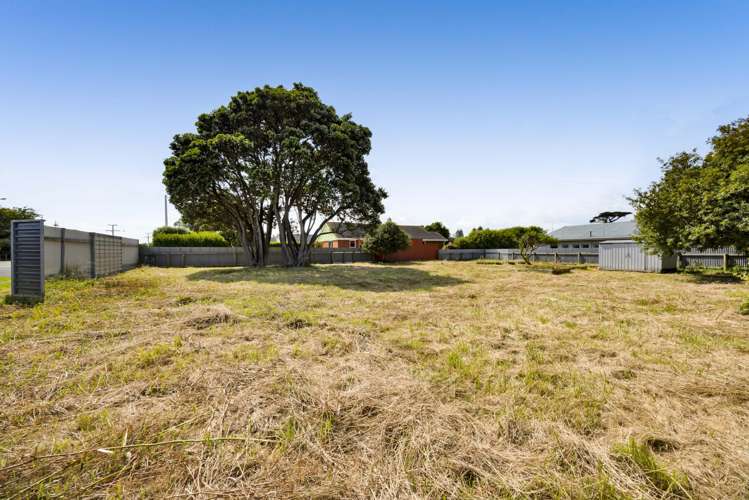 208 Egmont Street Patea_1