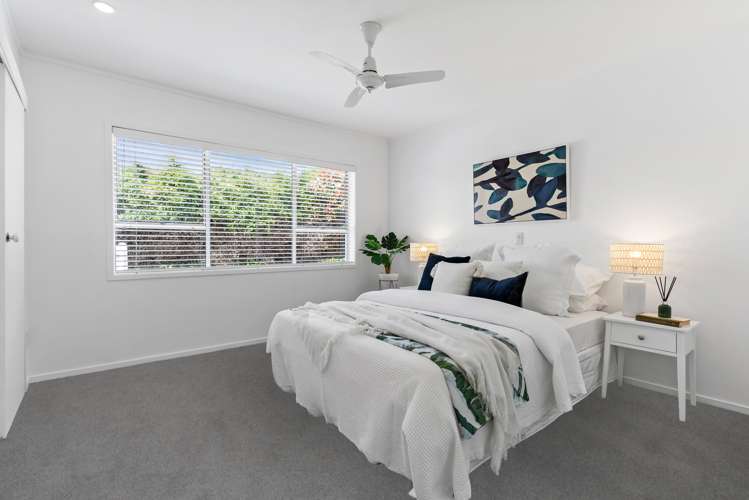 3/5 Teal Crescent Beach Haven_10