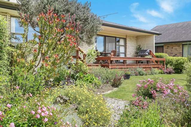 140 Torkar Road Clarks Beach_1