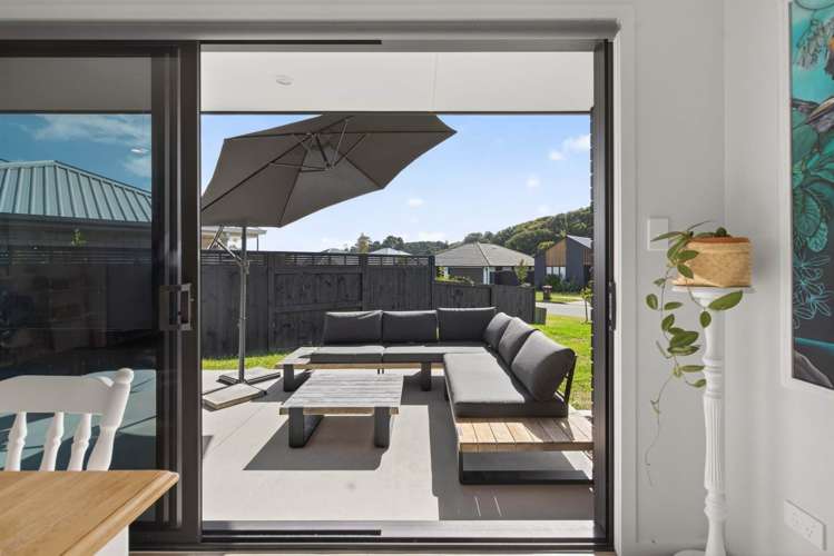 180 Adler Drive Ohauiti_11