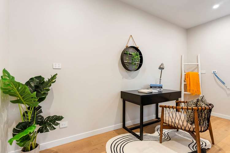 1 Headsail Drive Long Bay_24