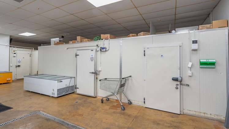 Unit 2, 303 Colombo Street City Centre_11