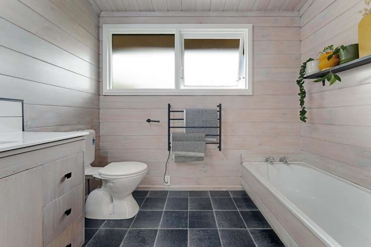 2 Valkyria Place Beach Haven_6