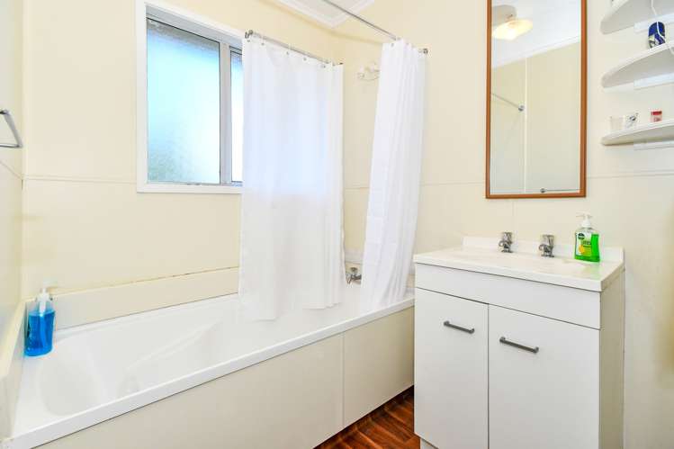 27 Heather Green Avenue Meremere_9