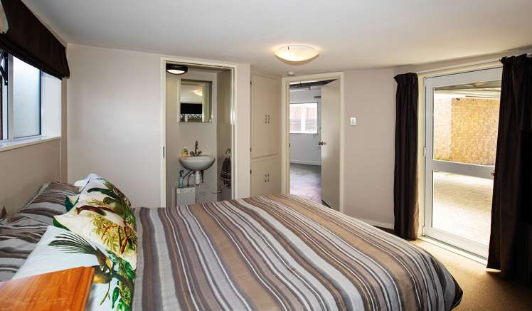 5 Munson Street Reefton_13