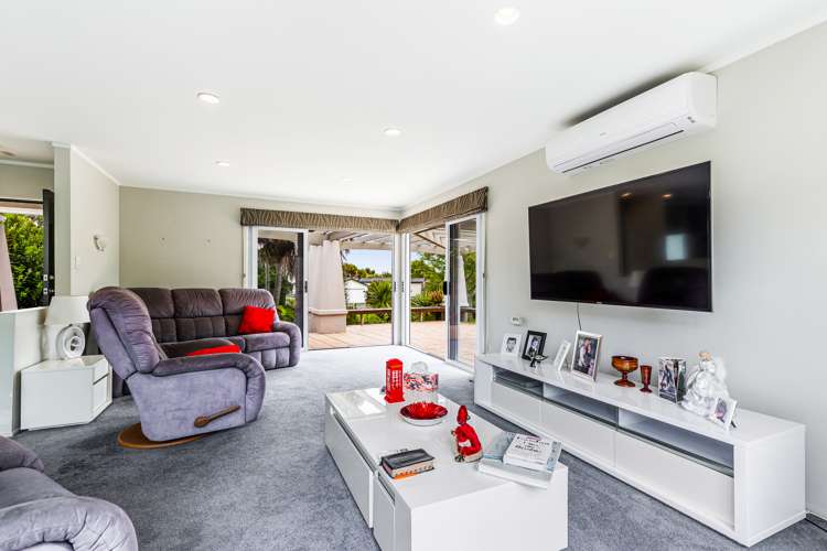 8 Dacre Grove Gulf Harbour_10