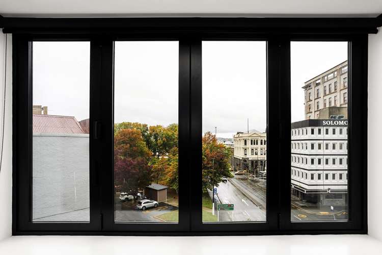 1 Queens Gardens Dunedin Central_43