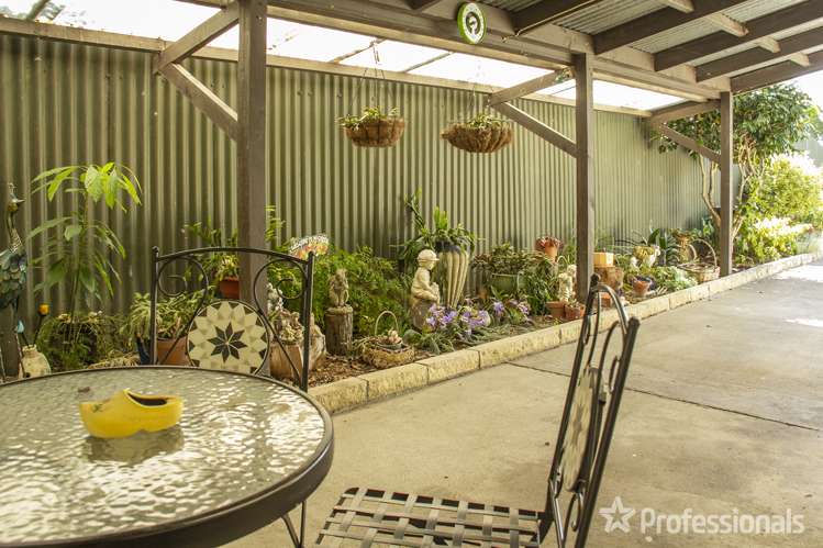 16 Leeds Place Solway_14