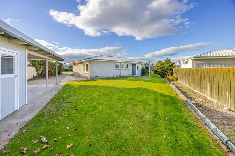1303 Briggs Place Mayfair_18