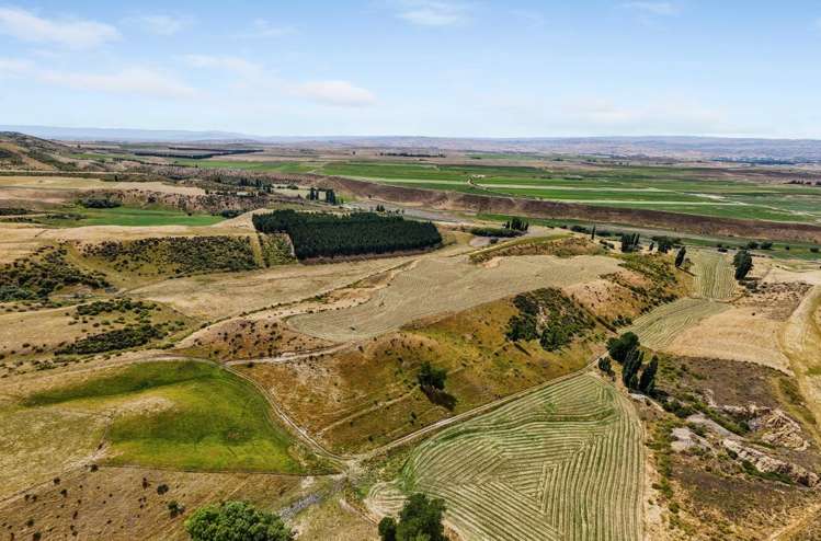 501 Waikerikeri Valley Road_1