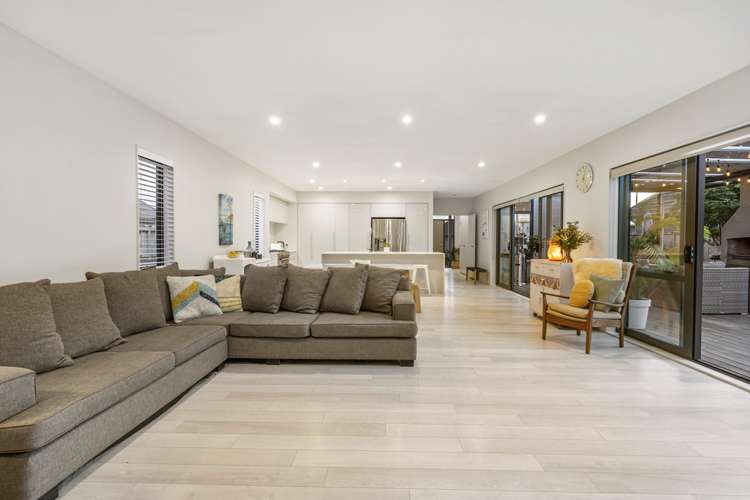 19 Andalusian Way Karaka_7