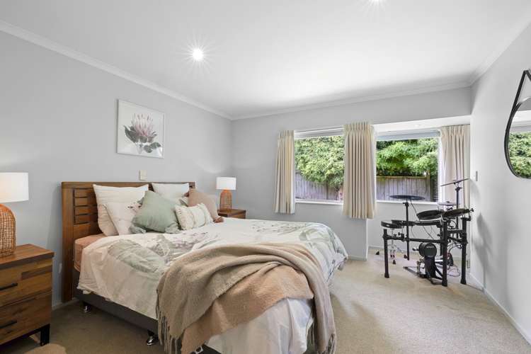 1 Orlando Close Frankleigh Park_16