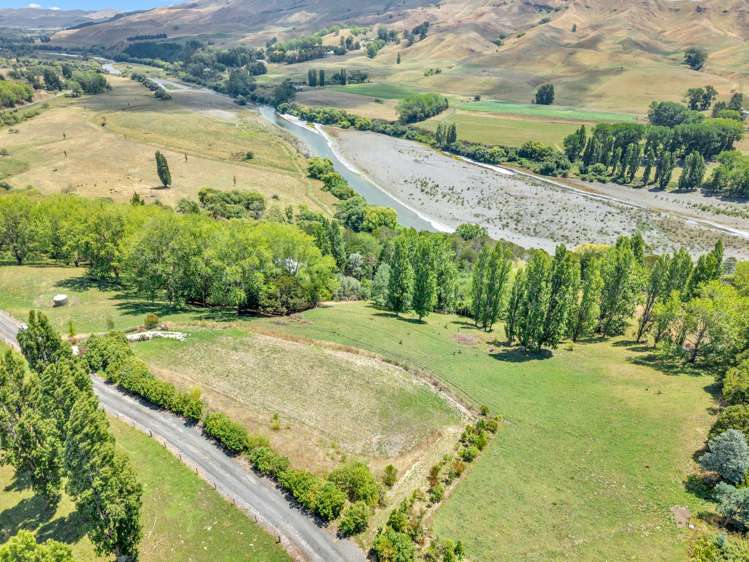 2/493 Kahuranaki Road_0